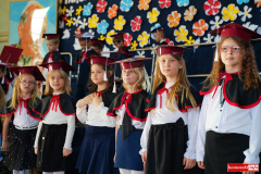 80-lat-szkoly-podstawowej-w-Lubomierzu-pasowanie-2025-48