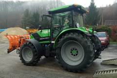 ciagnik-traktor-plug-odsniezanie-02