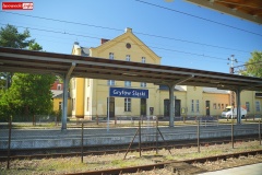 dworzec-kolejowy-w-gryfowie-slaskim-graffiti-20