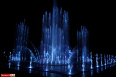 Fontanny-multimedialne-w-parku-w-Legnicy-tanczace-fontanny-19