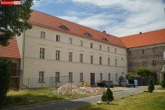 Lubomier-zinternat-klasztor-1