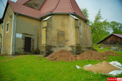 Radomice-kosciol-cmentarz-kosci-01