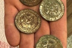 skarby-zlote-monety-lwowek-odkrycie-depozyt-08