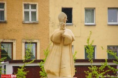 pomnik-papieza-Jana-Pawla-II-w-Lwowku-Slaskim-5