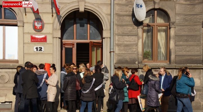 Bez nich sądy nie istnieją. Manifestacja w Lwówku Śląskim