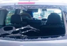 W Lwówku Śląskim ostrzelano samochód?