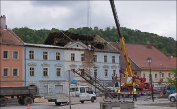 Trwa zabezpieczanie ruin Basztowej