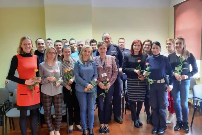 piękniejsza twarz lwóweckiej policji