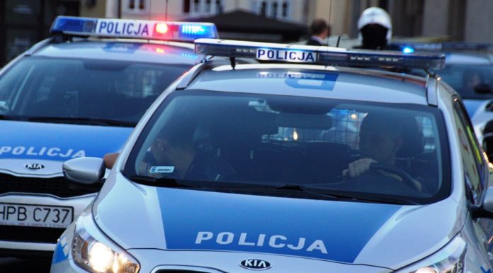 Motocyklem uciekał przed policją. Nie miał uprawnień i był po narkotykach