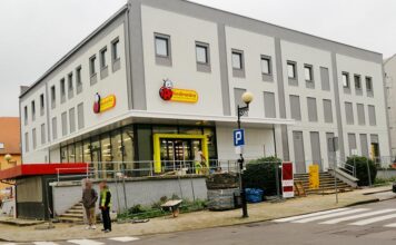 Biedronka w Lwówku Śląskim
