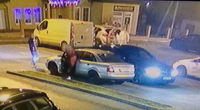 Obława na złodziei, którzy ukradli BMW z dzieckiem w środku