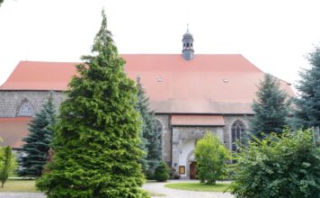 Franciszkanie zapraszają na „Nocną Drogę Krzyżową”