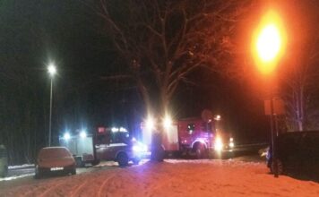 Gęsty dym i snop iskier. To kolejny pożar