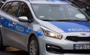 Nietrzeźwi rodzice opiekowali się dziećmi