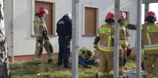 Groził, że skoczy a spadł