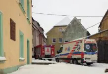 Siłowo weszli do mieszkania