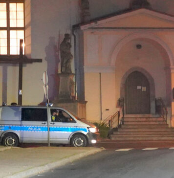 Na widok policjantów wpadli w panikę. Obu grozi więzienie