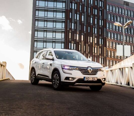 Automatyczne odnowienie polisy OC – kiedy tak się dzieje?