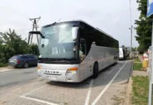 Autobus z dziećmi i niesprawnymi hamulcami