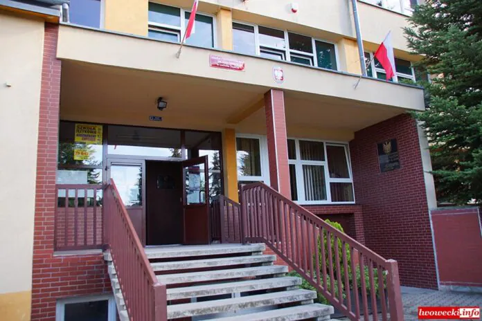Szkoła Podstawowa Nr 1 w Lwówku Śląskim 2