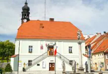 ratusz lubomierz sami swoi