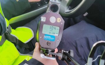 W obszarze zabudowanym, przekroczył dozwoloną prędkość o 54 km/h.