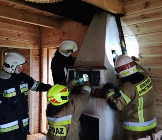 Pożar zaczął się od komina