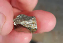 Złoto głupców piryt skradziony z wystawy w Geoparku