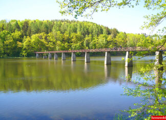 jezioro złotnickie kładka most