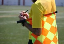 Jak zachęcić młodych ludzi do zostania sędziami piłkarskimi?