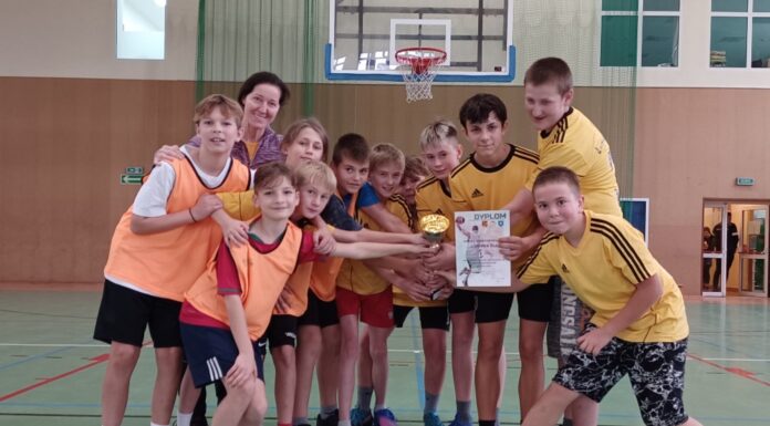Mistrzostwa powiatu w koszykówce dziewcząt i chłopców igrzysk dzieci