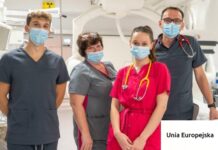 Zespół lekarzy specjalistów ze szpitala przy ul Kamieńskiego we Wrocławiu codziennie ratuje życie i leczy małych pacjentów