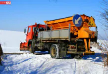 pługo piaskarka droga zima