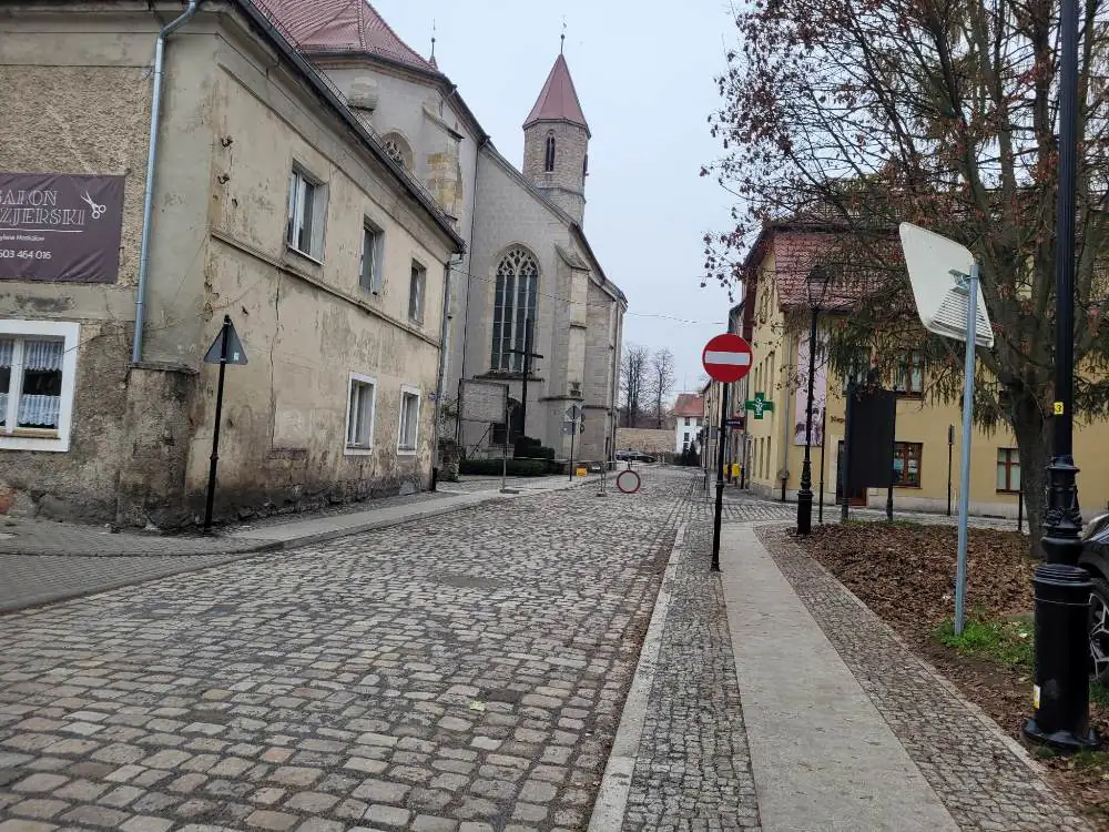 ulica Koscielna w Lwowku Slaskim 3