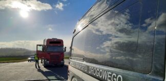 Kierowca ciężarówki stracił prawo jazdy za manipulacje w tachografie