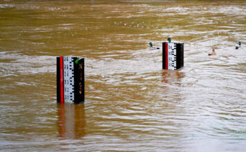 Wzbierają rzeki w regionie. Jest ostrzeżenie II stopnia