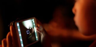 Nastolatki wobec pornografii cyfrowej