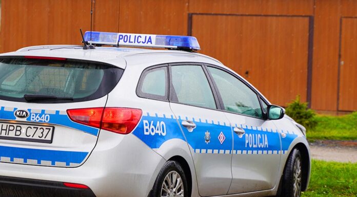 Policjanci szukali trójki zaginionych dzieci.