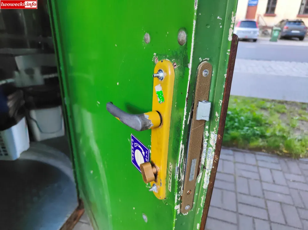 Lwowek Slaski ulica Dworcowa toaleta 4