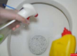 wc muszla toaleta ścieki