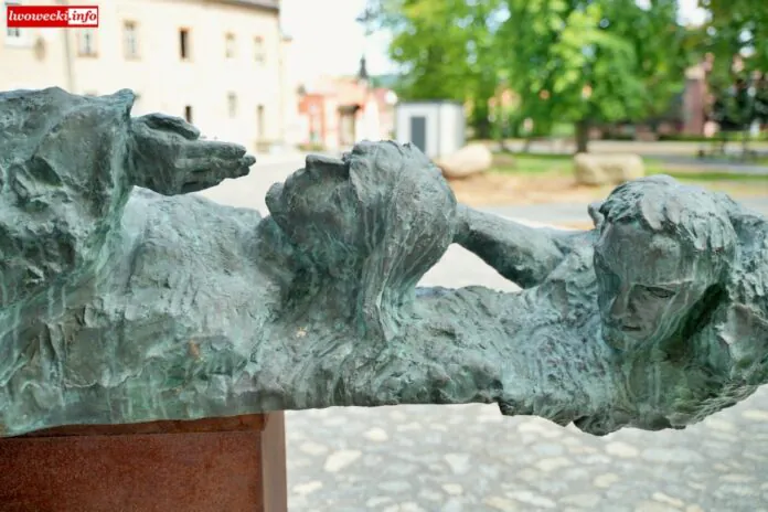 karol badyna wystawa rzeźb lubomierz