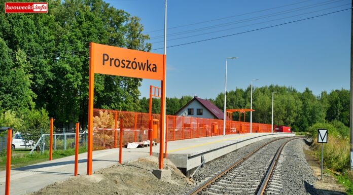 stacja w Proszówce linia kolejowa Gryfów Śląski - Mirsk