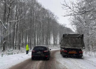 Zimowe warunki i utrudnienia na drogach w regionie