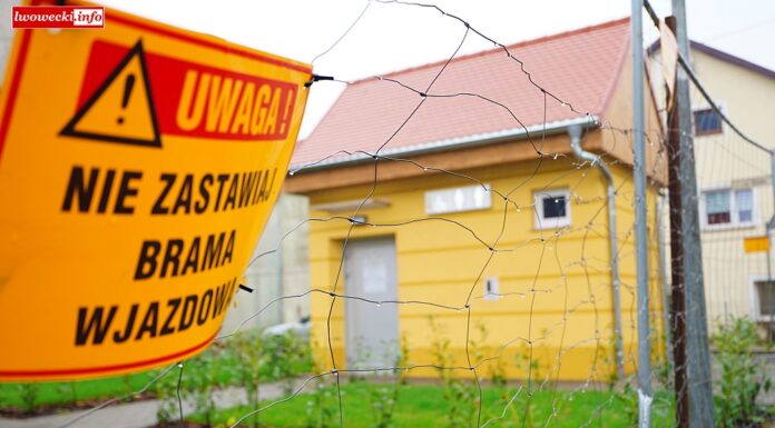 Wielkość inwestycji nie poraża, za to czas realizacji może być rekordowy szalet miejski mirsk w budowie