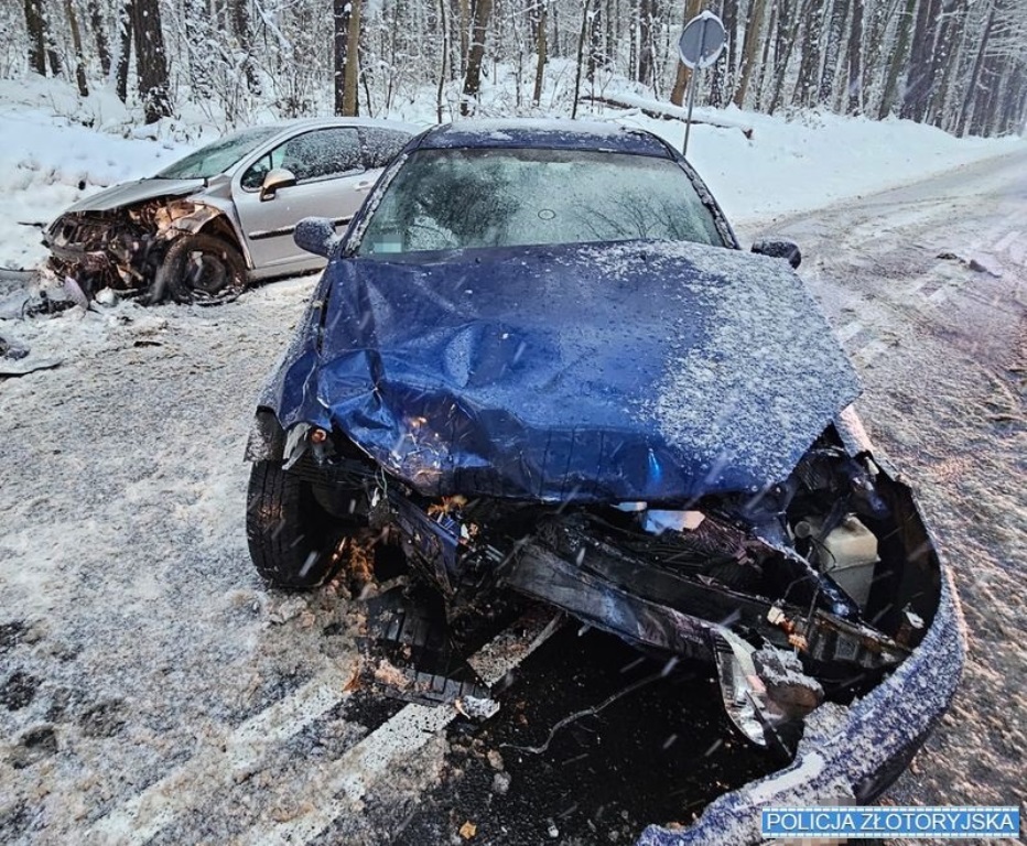 wypadek policja zima śnieg