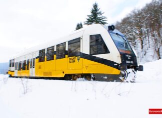 zima pociąg szynobus tory