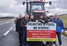 Rolnicy z powiatów lwóweckiego i lubańskiego blokują drogę krajową