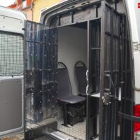 Molestował nieletnie i groził im śmiercią