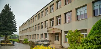 szkoła w rakowicach wielkich