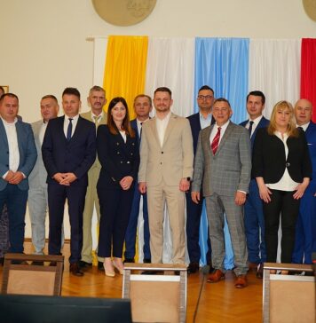 Lwówek Śląski. Pomogli koledze radnemu. Sołtys oburzona Rada Gminy Lwówek Śląski 23